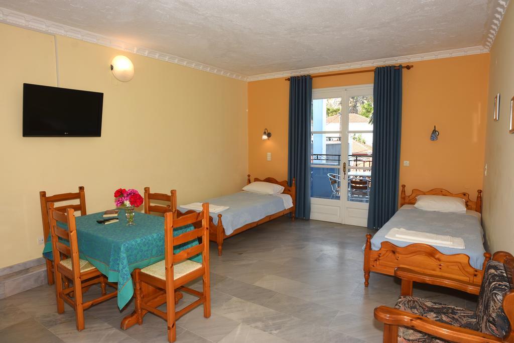 Blue Sky Hotel - Petra - Lesvos - Greece Exteriör bild