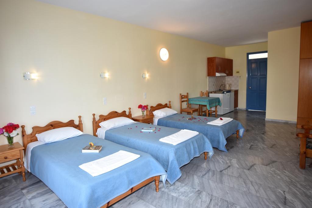 Blue Sky Hotel - Petra - Lesvos - Greece Exteriör bild