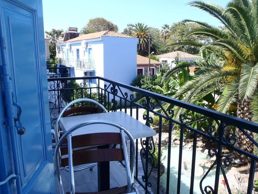 Blue Sky Hotel - Petra - Lesvos - Greece Exteriör bild